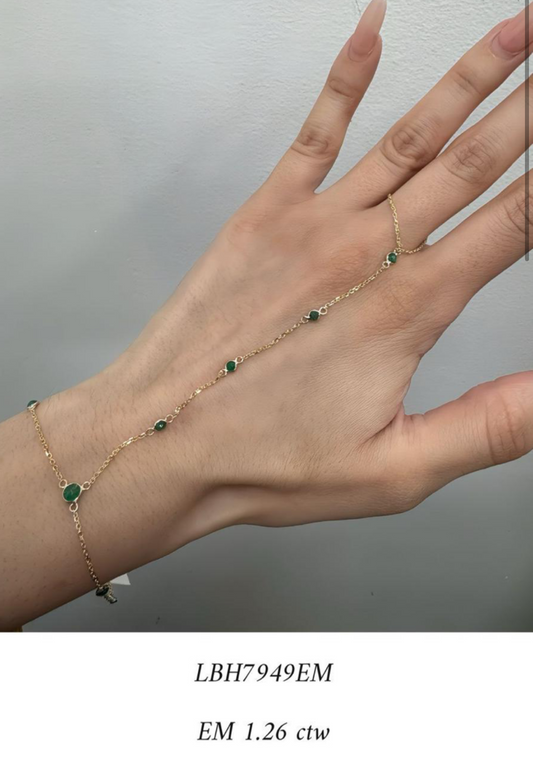 Emerald 1.26ctw 14k gold hand bracelet