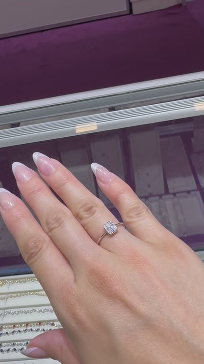 Radiant cut Engagement ring